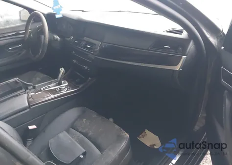 2013 BMW 528I xDrive из США, поврежденный, VIN WBAXH5C50DD113566